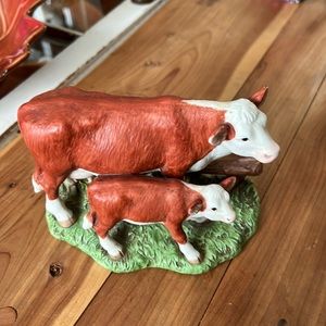 Home Interiors Mother & calf